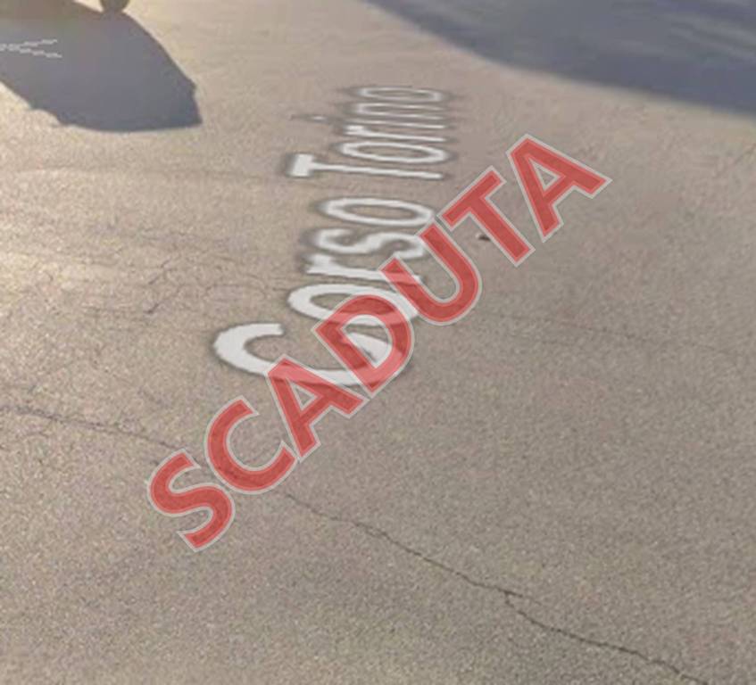 locale commerciale in vendita ad Asti