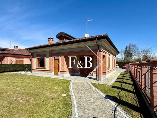 ufficio in vendita ad Asti in zona Palucco