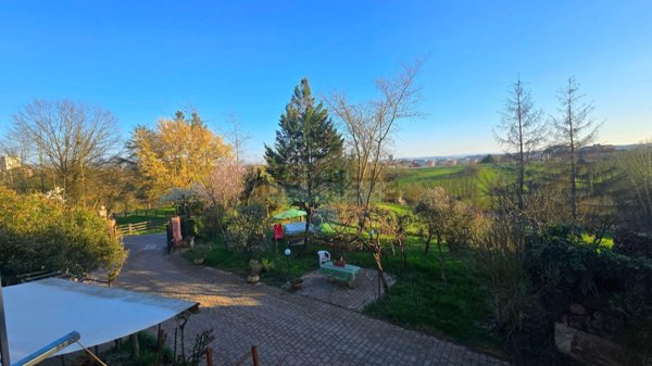 appartamento in vendita ad Asti in zona Valmanera