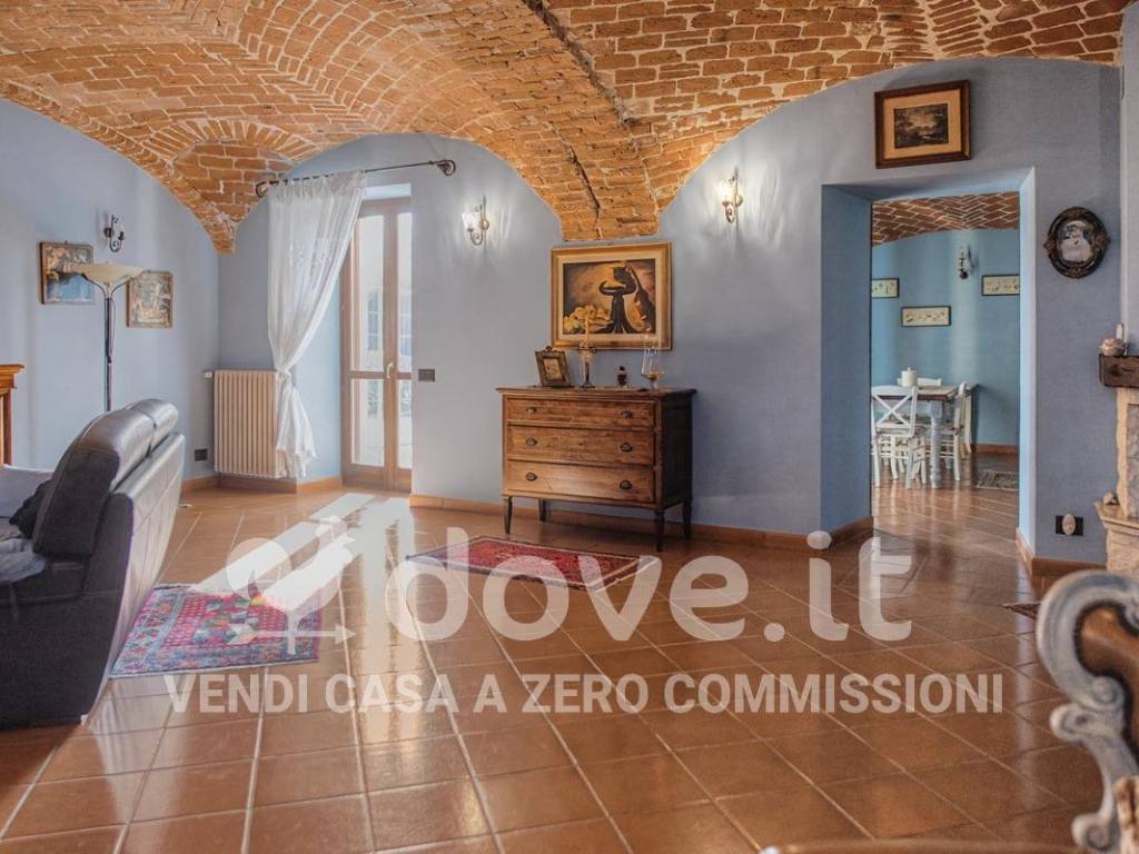 casa indipendente in vendita ad Asti in zona Torrazzo