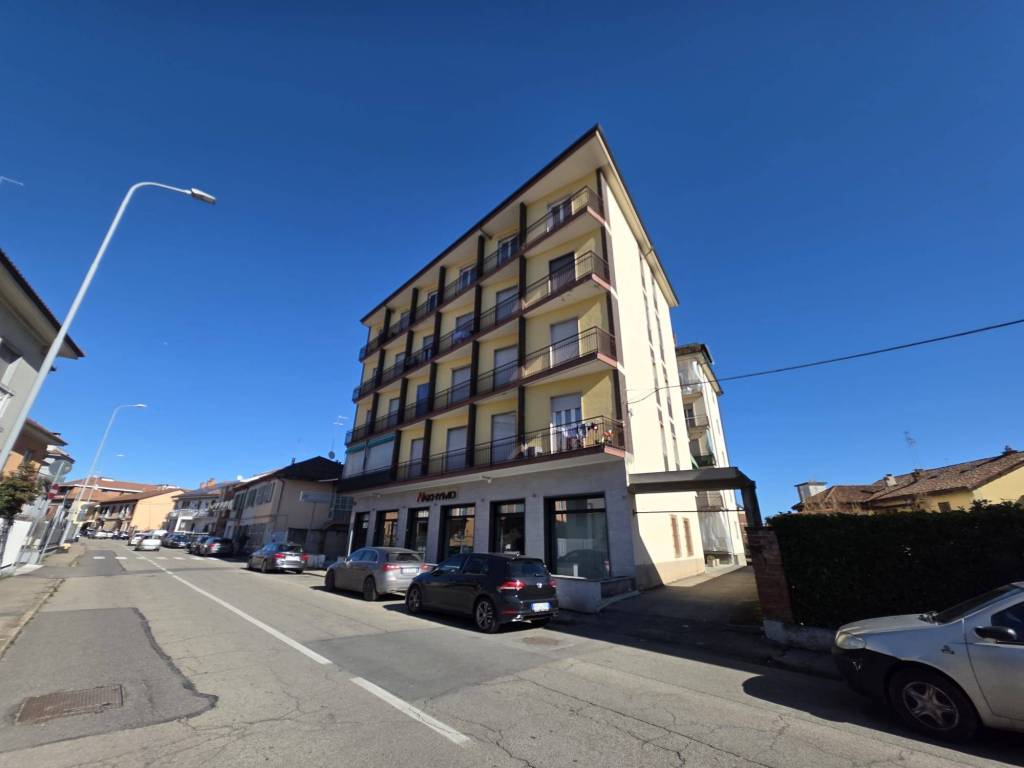 appartamento in vendita ad Asti in zona Valmanera