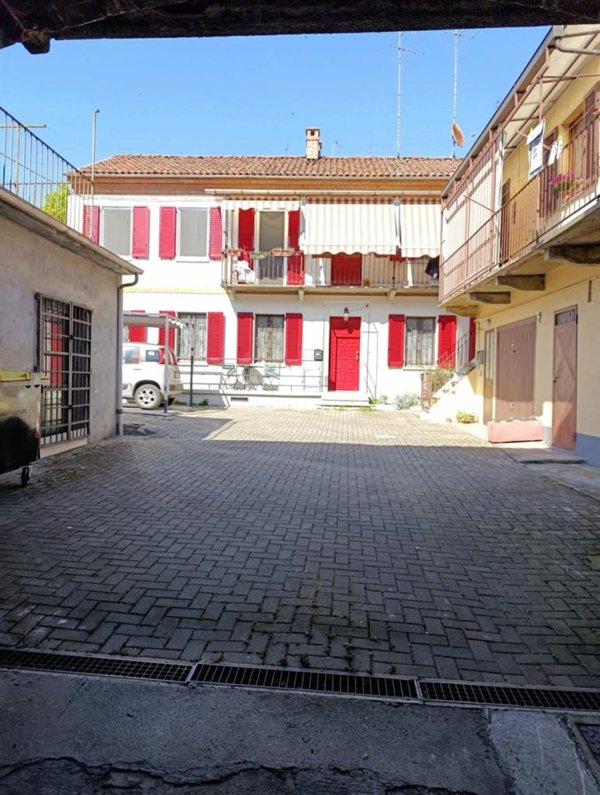 appartamento in vendita ad Asti in zona Palucco