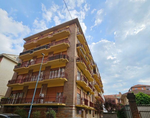 appartamento in vendita ad Asti in zona Maternita