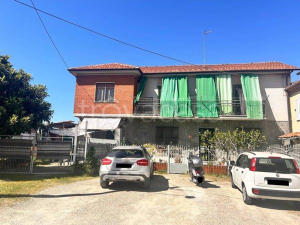 casa indipendente in vendita ad Asti in zona Trincere