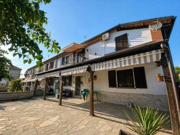casa indipendente in vendita ad Asti