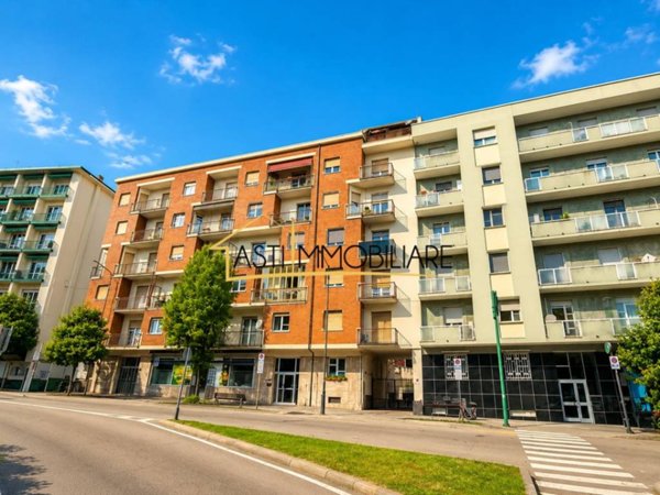 appartamento in vendita ad Asti in zona Quarto