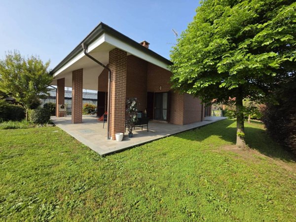 casa indipendente in vendita ad Asti