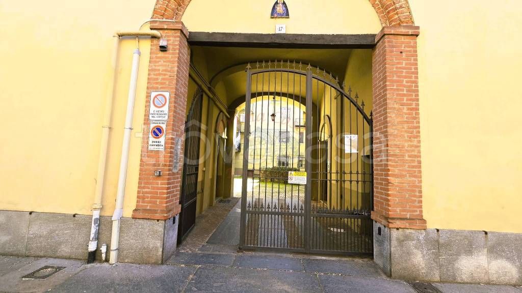 casa indipendente in vendita ad Asti in zona Centro Città