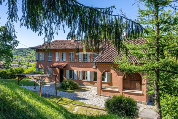 casa indipendente in vendita ad Asti in zona Valmanera