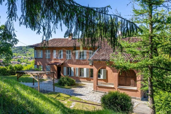 casa indipendente in vendita ad Asti in zona Valmanera