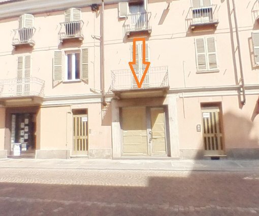 locale commerciale in vendita ad Asti