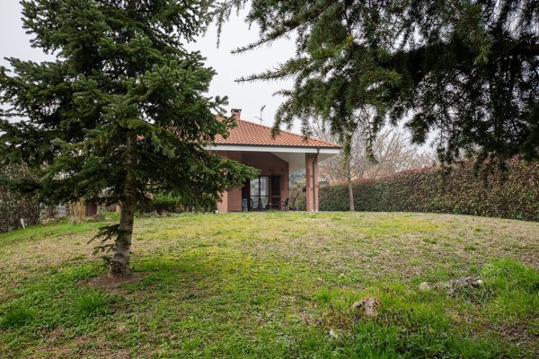 casa indipendente in vendita ad Asti