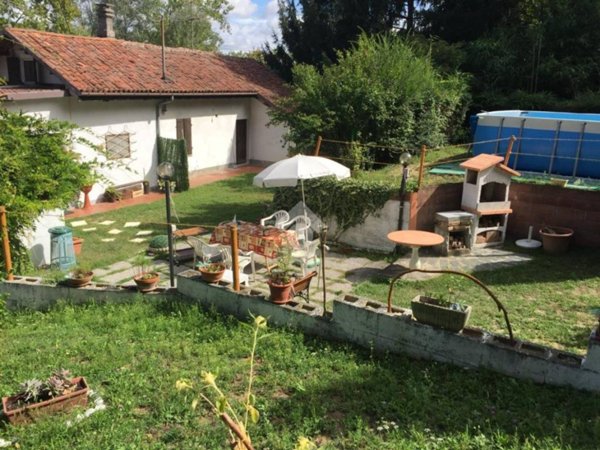 casa indipendente in vendita ad Asti in zona San Grato