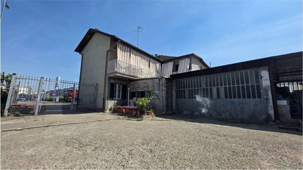 casa indipendente in vendita ad Asti