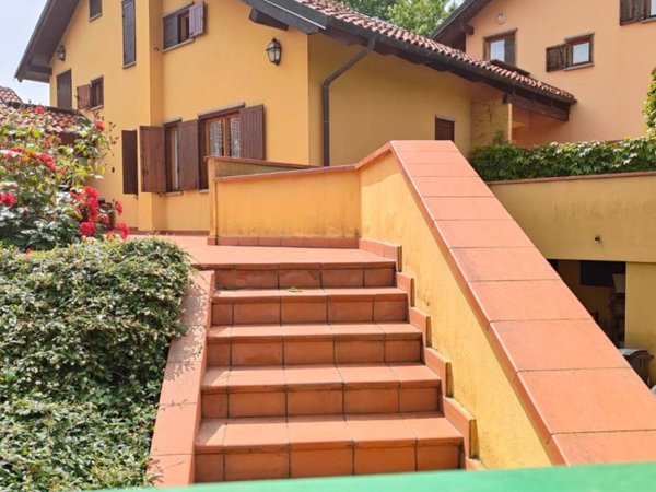 casa indipendente in vendita ad Asti