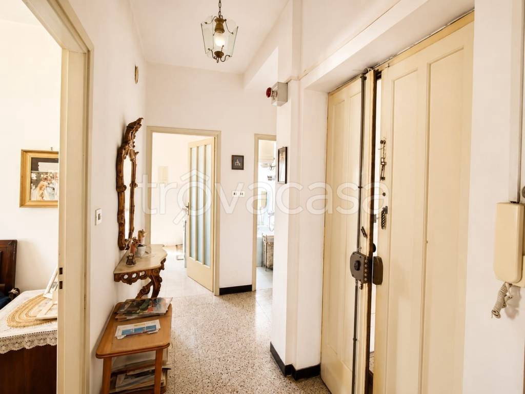 appartamento in vendita ad Asti in zona Quarto