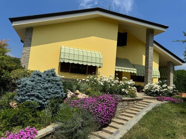 casa indipendente in vendita ad Asti
