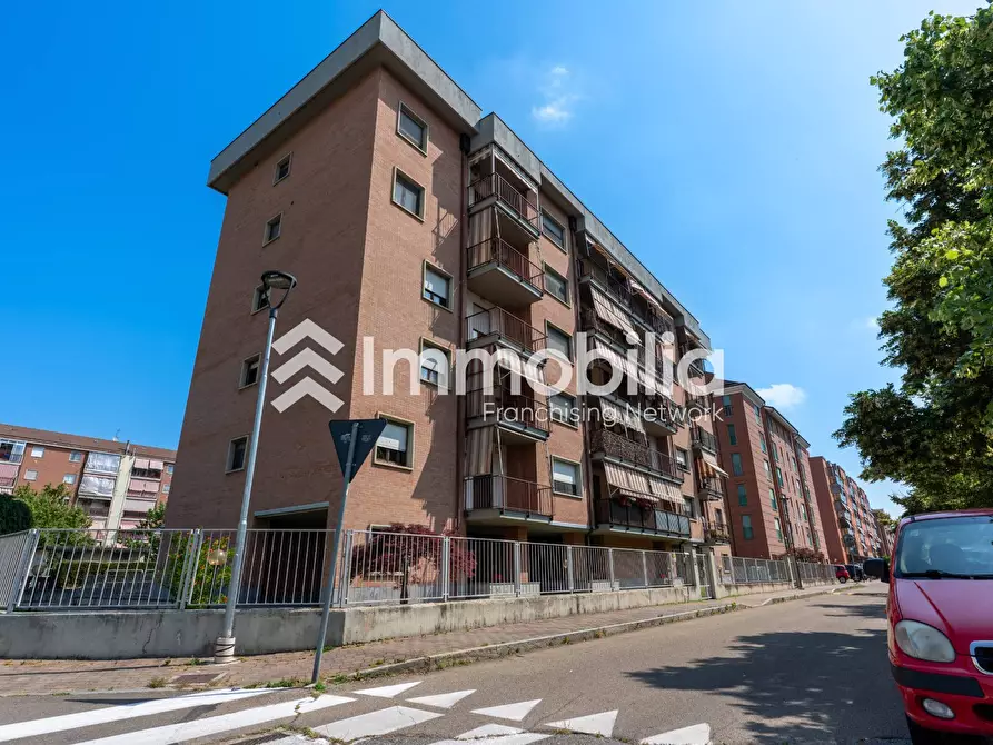 appartamento in vendita ad Asti in zona Rioscone