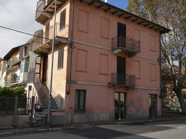 appartamento in vendita ad Asti in zona Pilone