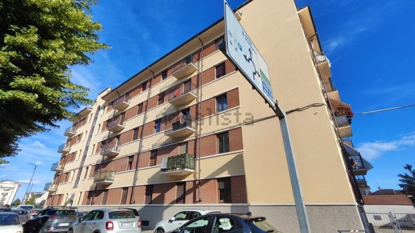 appartamento in vendita ad Asti in zona Quarto
