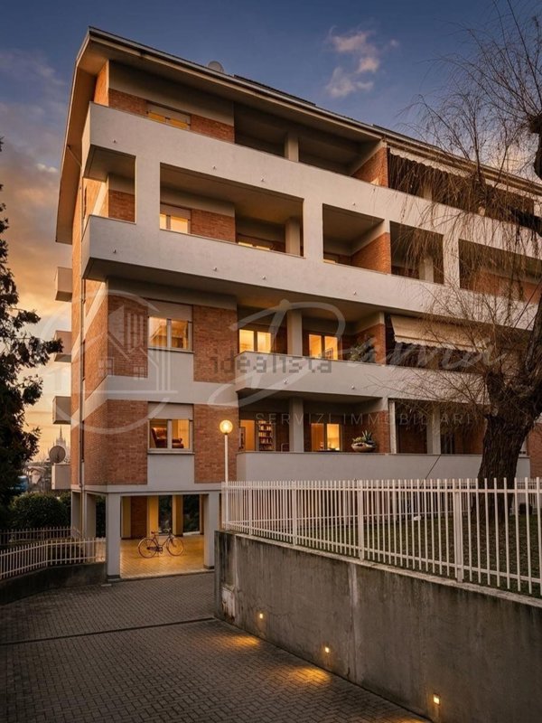 appartamento in vendita ad Asti in zona Corso Dante