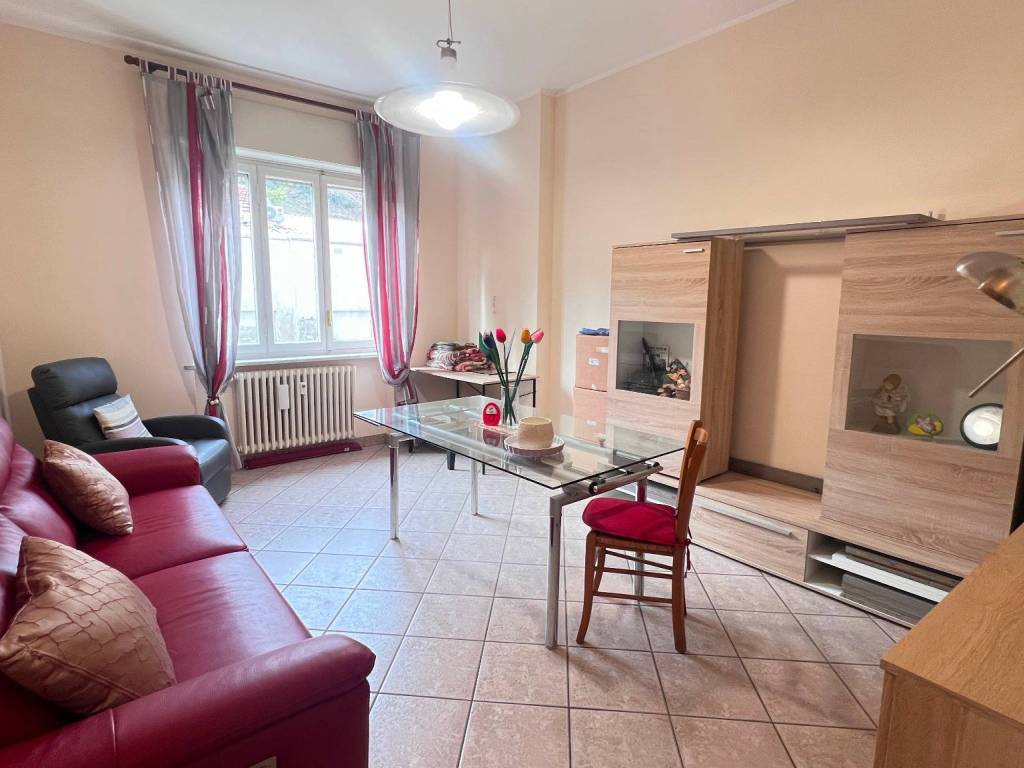 appartamento in vendita ad Asti in zona Corso Dante