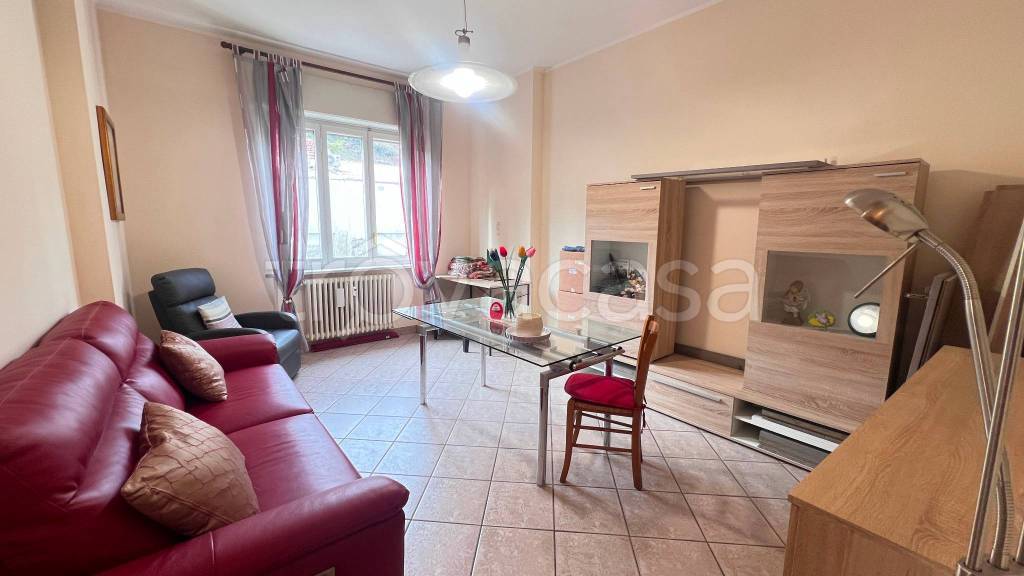 appartamento in vendita ad Asti in zona Corso Dante