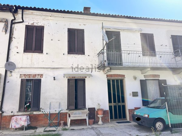 pentavano in vendita ad Asti in zona Centro Città