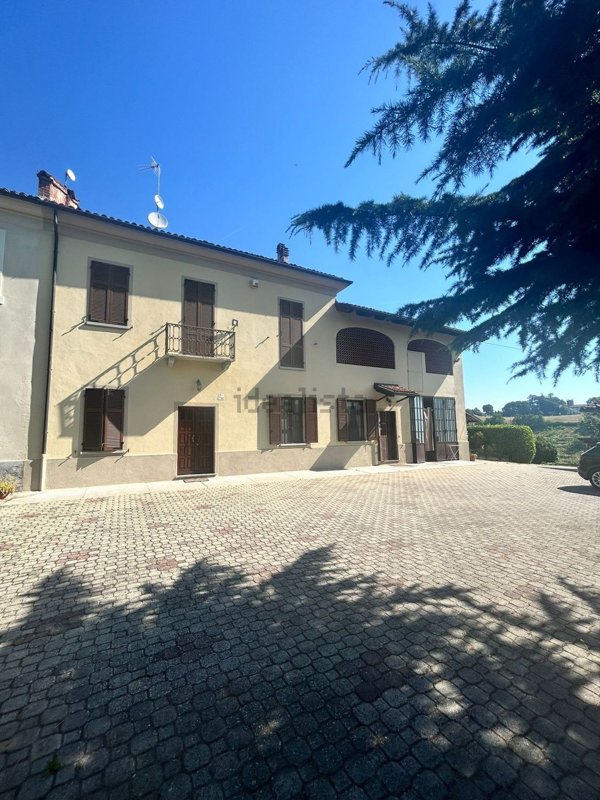 casa indipendente in vendita ad Asti