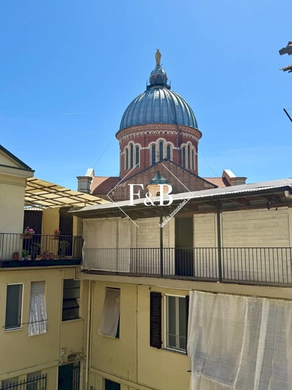 appartamento in vendita ad Asti in zona Corso Vittorio Alfieri