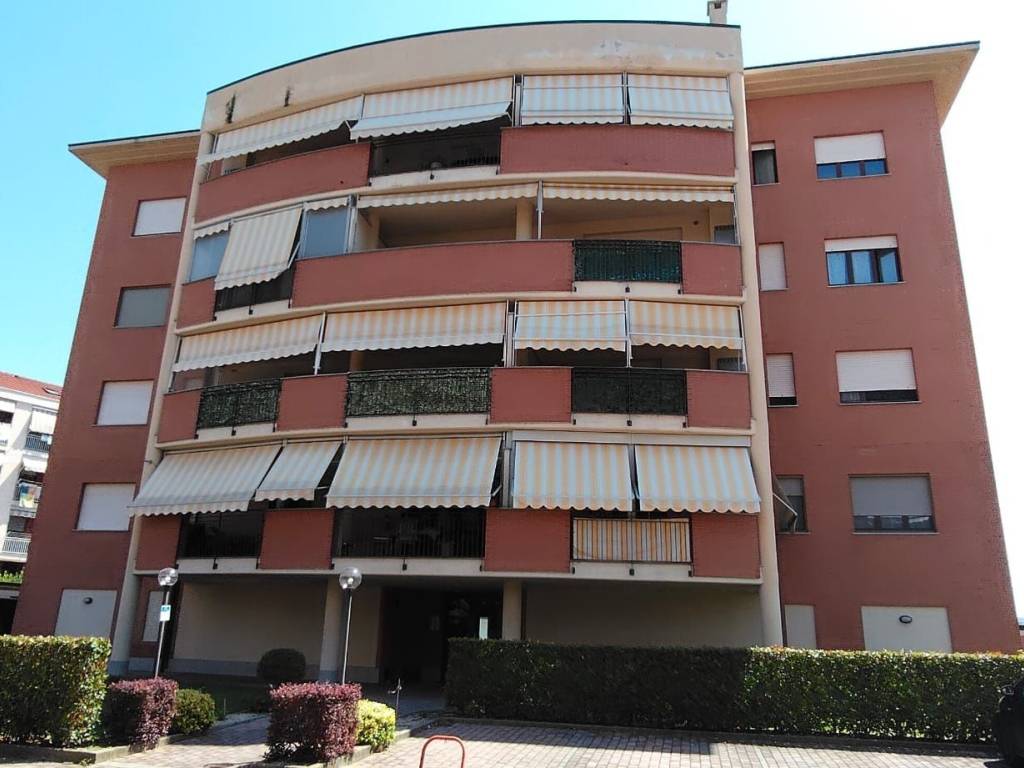 appartamento in vendita ad Asti in zona Trincere