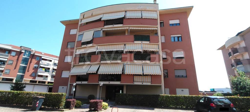 appartamento in vendita ad Asti in zona Trincere