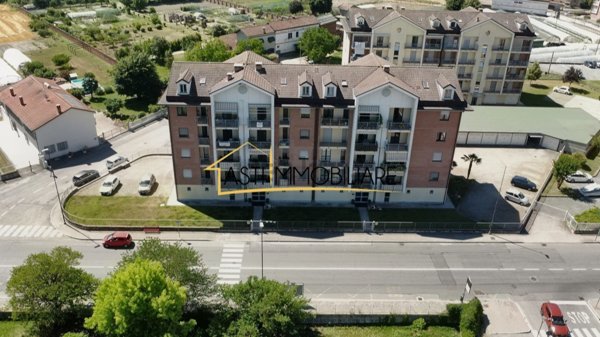 appartamento in vendita ad Asti in zona Rioscone