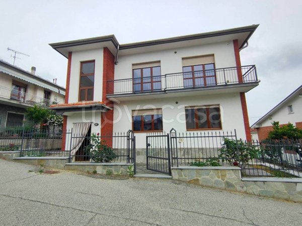 casa indipendente in vendita ad Asti
