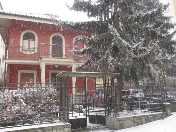 casa indipendente in vendita ad Asti in zona Centro Città