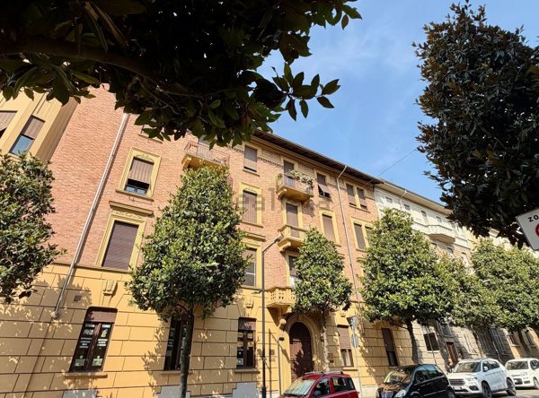 appartamento in vendita ad Asti in zona Corso Dante