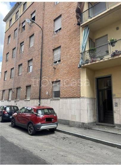 appartamento in vendita ad Asti in zona Pilone