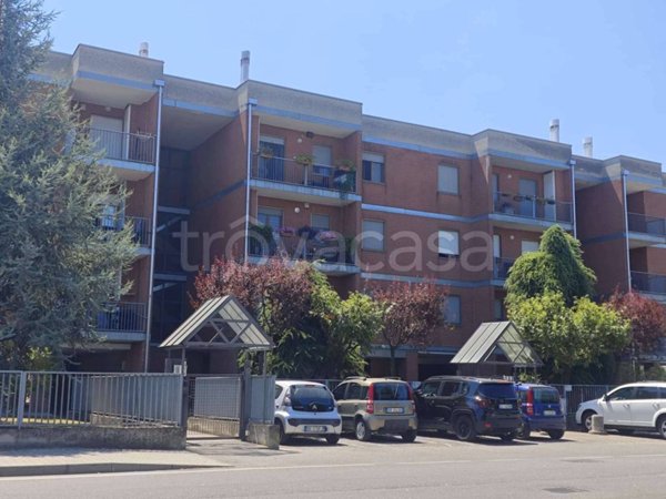 appartamento in vendita ad Asti in zona Pilone