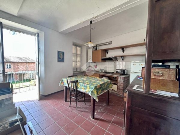 appartamento in vendita ad Asti in zona Quarto