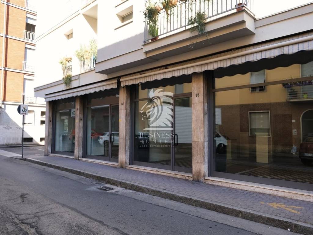 negozio in vendita ad Asti