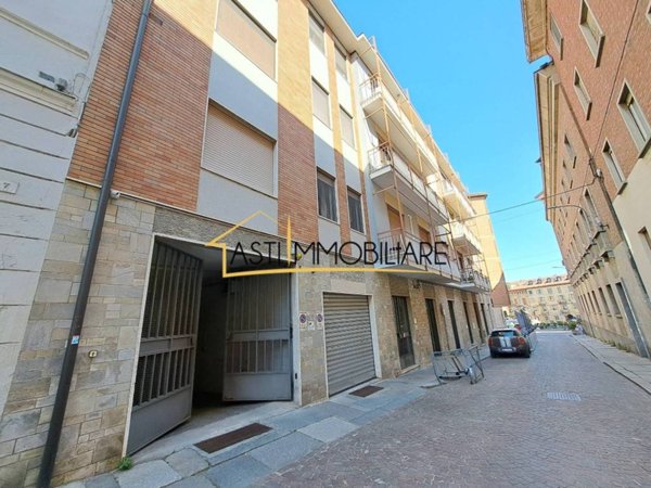 appartamento in vendita ad Asti in zona Centro Città