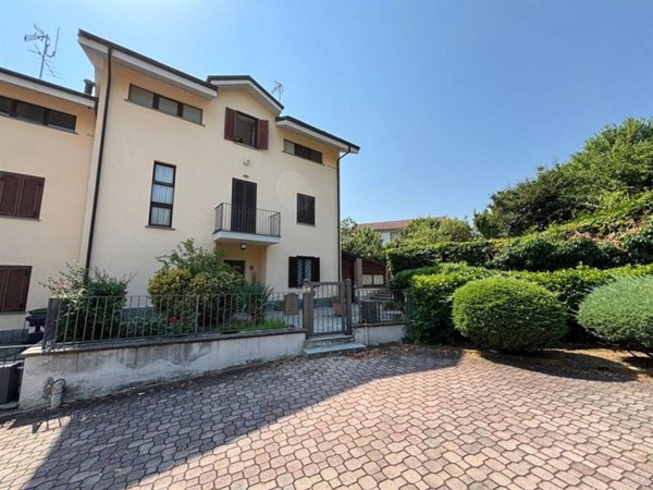 casa indipendente in vendita ad Asti
