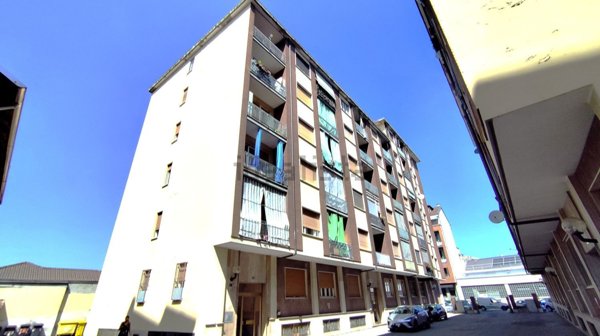 appartamento in vendita ad Asti in zona Pilone