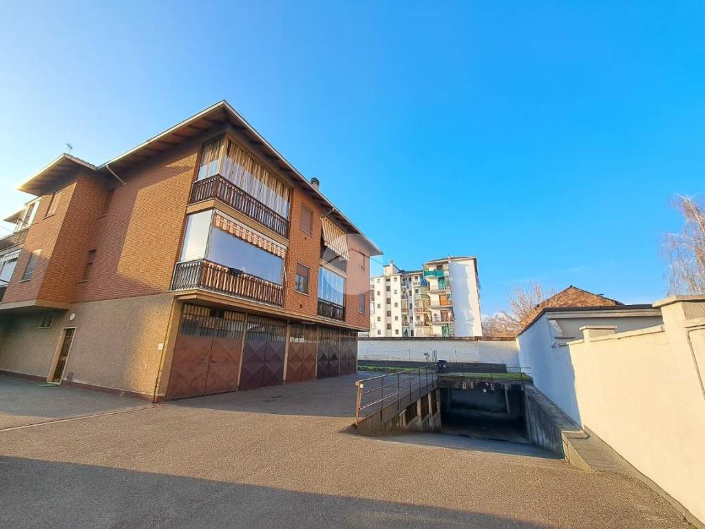 casa indipendente in vendita ad Asti