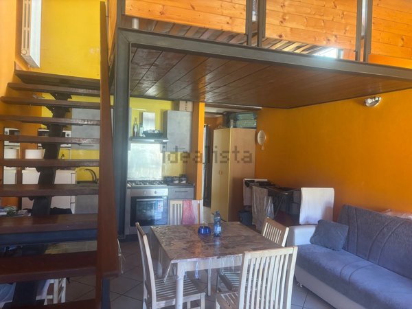 casa indipendente in vendita ad Asti in zona Vareglio