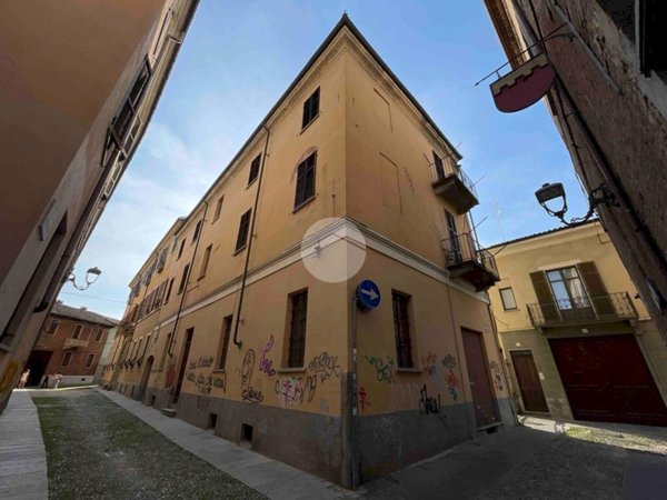 appartamento in vendita ad Asti in zona Centro Città