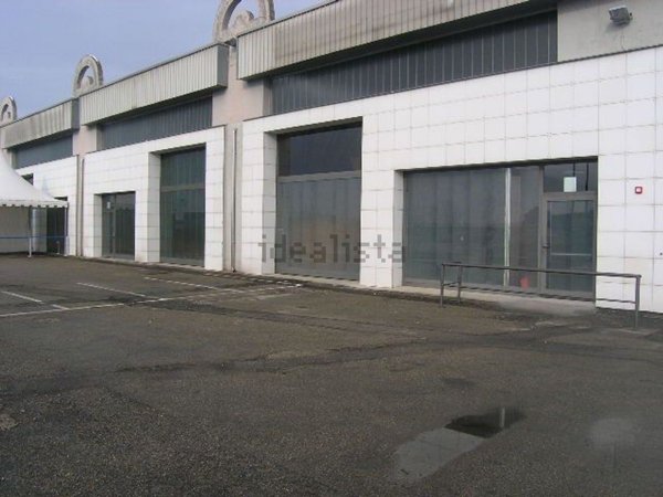 capannone in vendita ad Asti