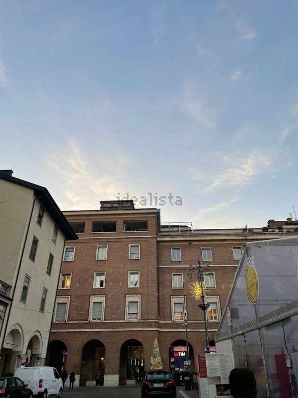 appartamento in vendita ad Asti in zona Corso Vittorio Alfieri