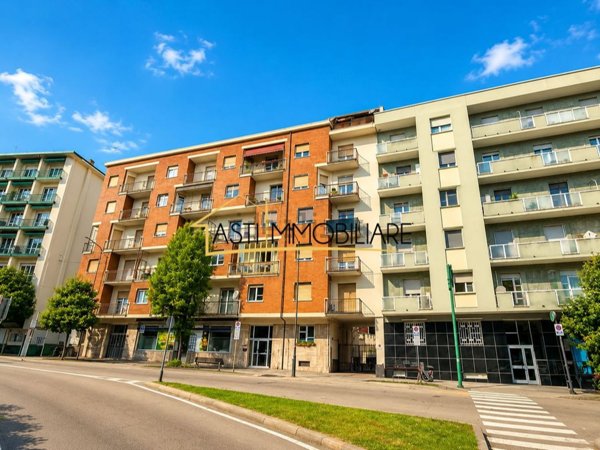 appartamento in vendita ad Asti in zona Corso Dante