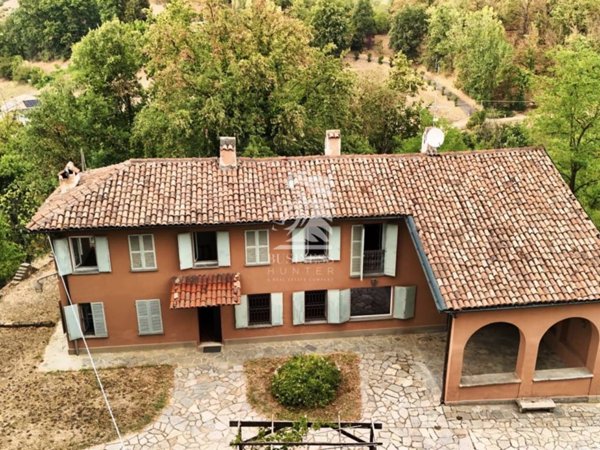 casa indipendente in vendita ad Asti in zona Corso Volta